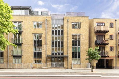 Tooley Street, London SE1