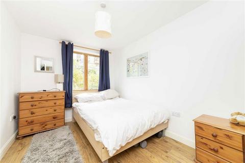 2 bedroom flat to rent, Tooley Street, London SE1