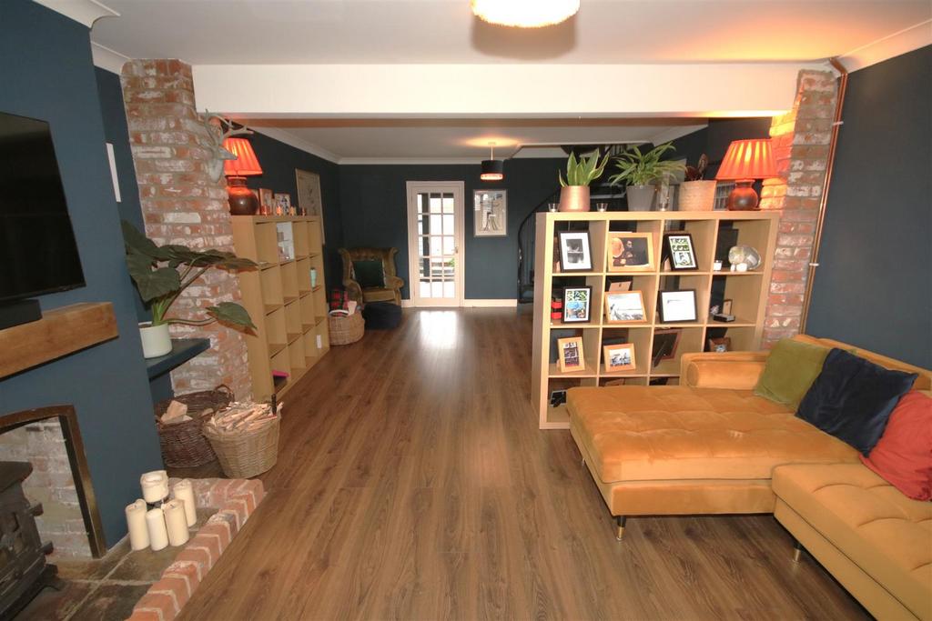 Living Room c.JPG