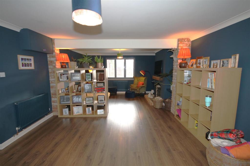 Living Room e .JPG