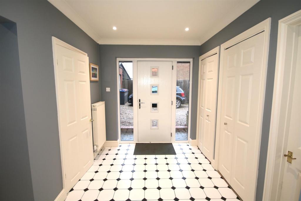Entrance Hall.JPG