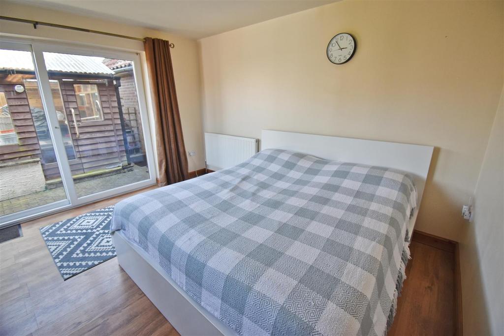 GF Bedroom.jpg