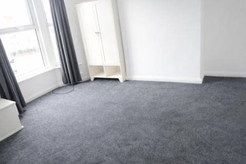 3 bedroom terraced house to rent, Antonio Street, Bootle
