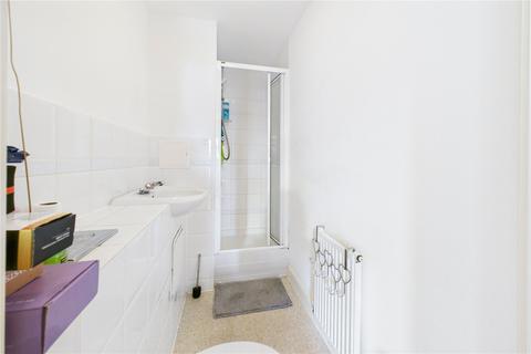 2 bedroom apartment for sale, Page Court, Three Bridges, Crawley, West Sussex, RH10