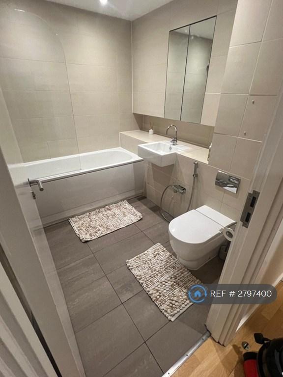 Main Bathroom