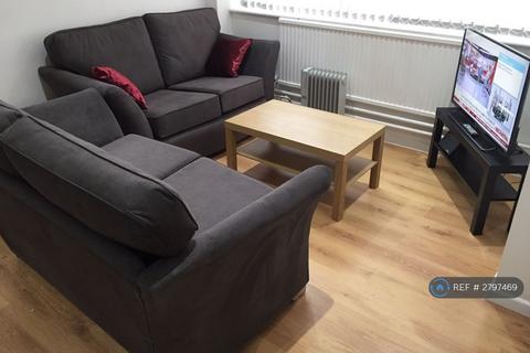 2 bedroom flat to rent, Keswick House, Leicester, LE1
