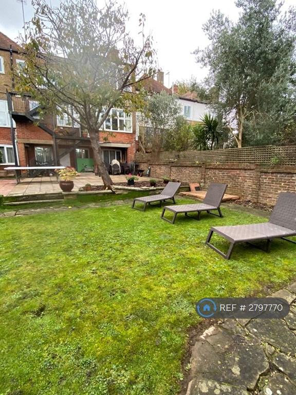 Large Communal Garden