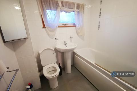 undefined, Gair Crescent, Carluke, ML8