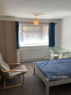 undefined, Weydon Lane, Farnham, GU9
