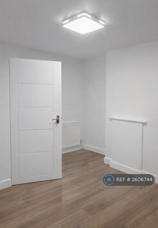 Upstairs Bedroom 3