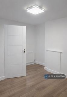 undefined, Lawrence Crescent, Dagenham, RM10