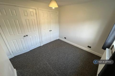 3 bedroom semi-detached house to rent, Eldart Close, Reading, RG30