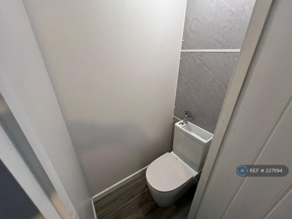 Ground Floor Wc