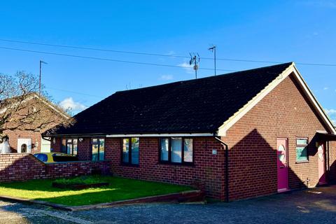 undefined, Hollingside Drive, Northampton