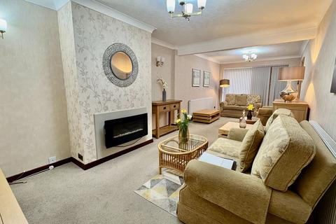 undefined, Hollingside Drive, Northampton