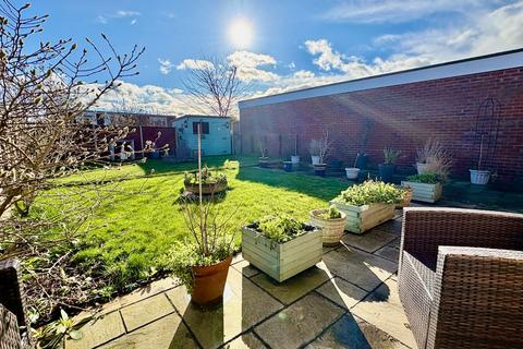 undefined, Hollingside Drive, Northampton