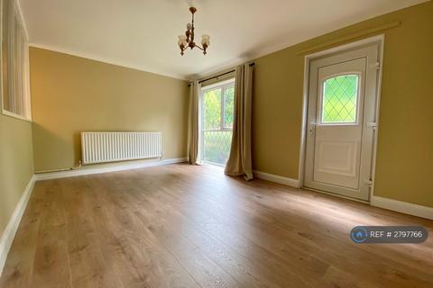 undefined, Elmhurst Close, Leeds, LS17