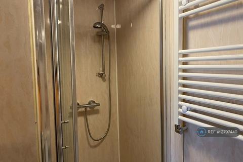 2 bedroom semi-detached house to rent, Preston Close, Coventry, CV4