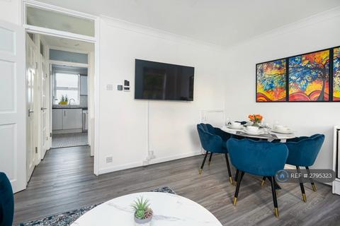 undefined, Caldecott Way, London, E5