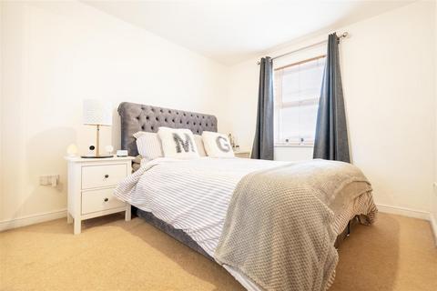 2 bedroom flat for sale, Alexandrea Way, Wallsend