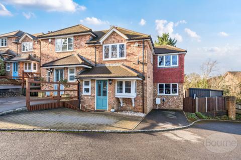 undefined, St. Peters Gardens, Wrecclesham, Farnham, Surrey, GU10