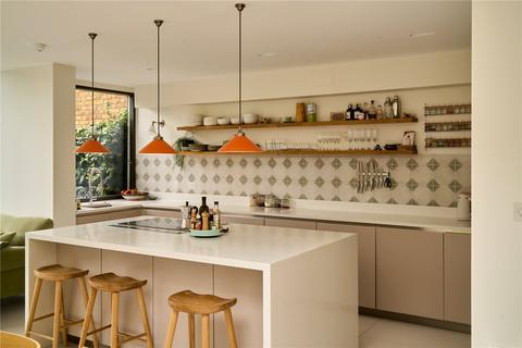 undefined, Richmond Road, London, E8