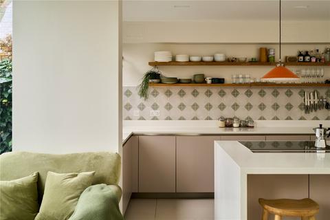 undefined, Richmond Road, London, E8