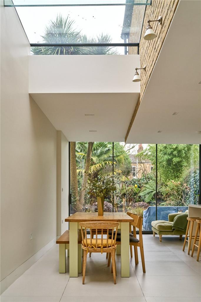 Kitchen/Dining