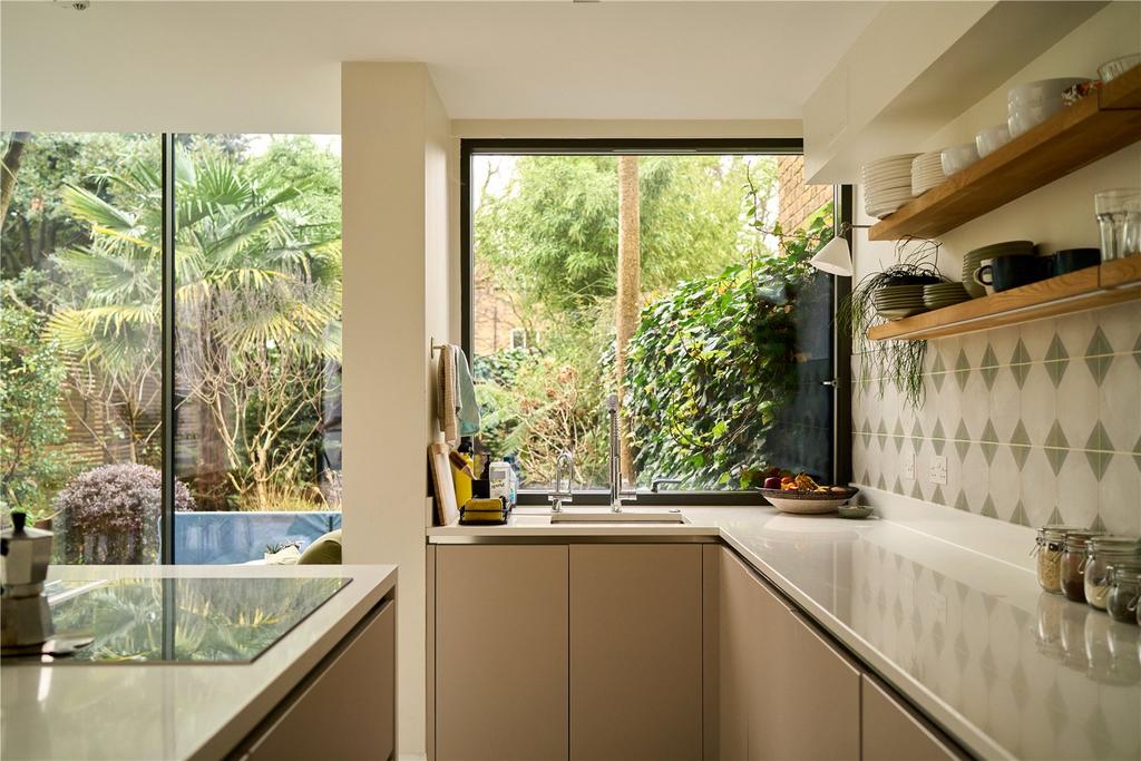 Kitchen/Dining
