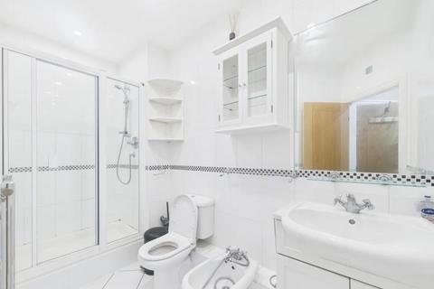 2 bedroom flat to rent, Warren House, Beckford Close, London, W14