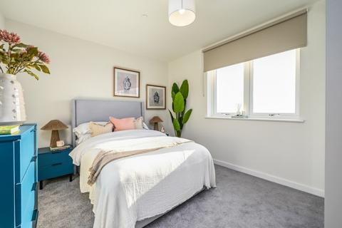 1 bedroom flat to rent, Elmsleigh Road, Staines TW18
