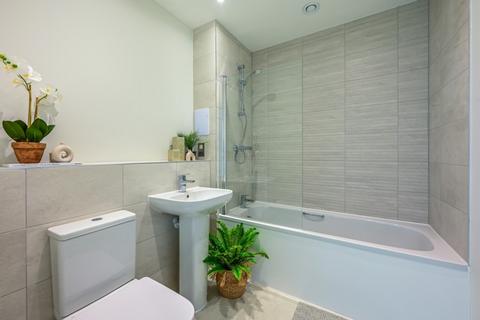 1 bedroom flat to rent, Elmsleigh Road, Staines TW18