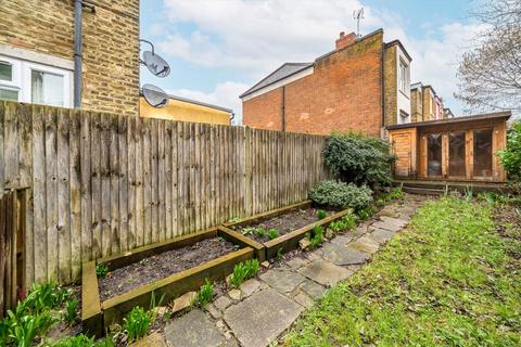 2 bedroom flat for sale, Brockley Rise, London SE23