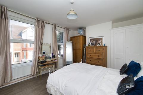 4 bedroom terraced house for sale, Linden Crescent, Folkestone, CT19