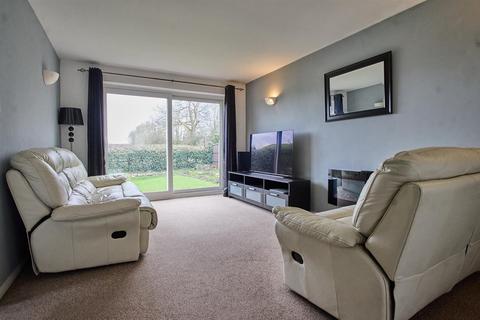 undefined, Sutton Close, Hinckley