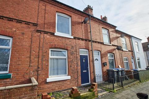 3 bedroom terraced house to rent, Queens Road, Hinckley, Leicestershire