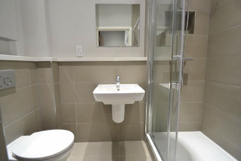 1 bedroom flat to rent, Bath Road, Harlington, UB3