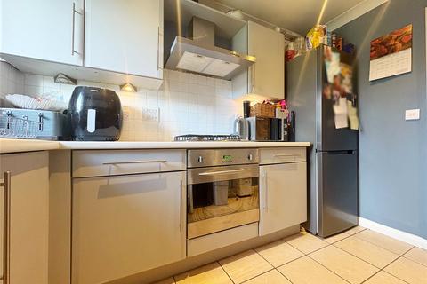 2 bedroom apartment for sale, Hening Avenue, Ipswich, Suffolk