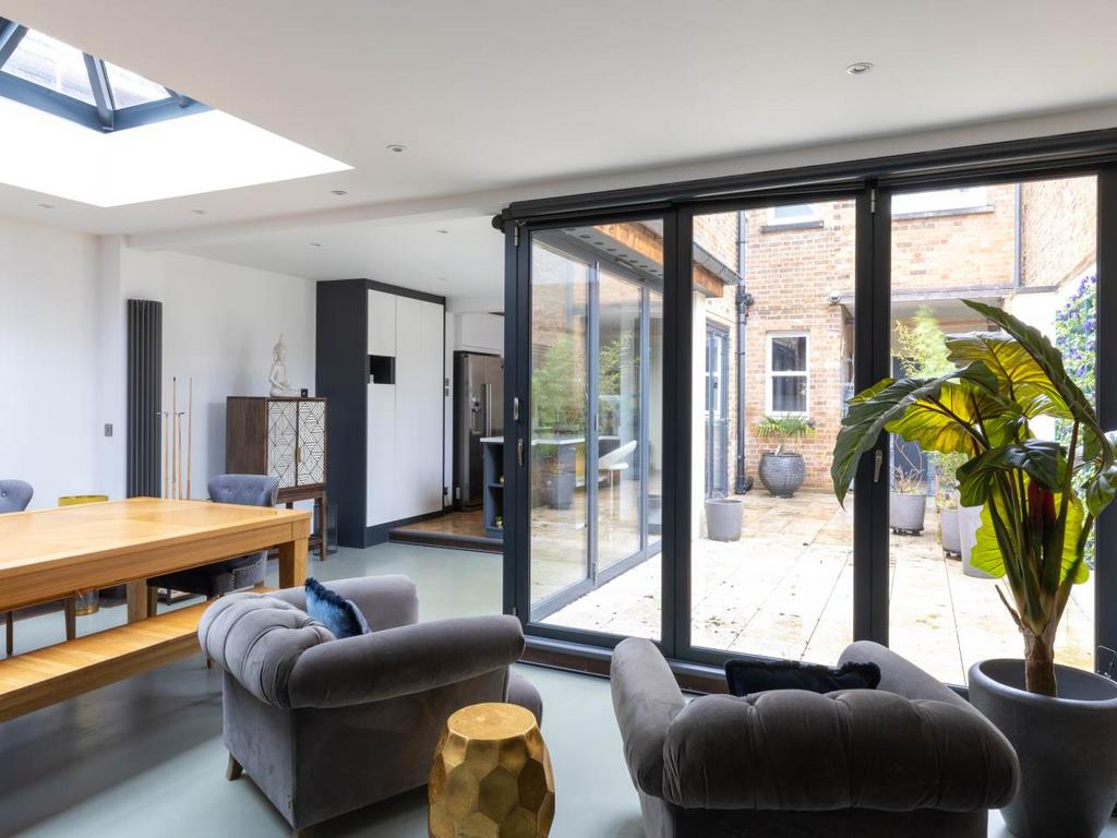 Open plan shot