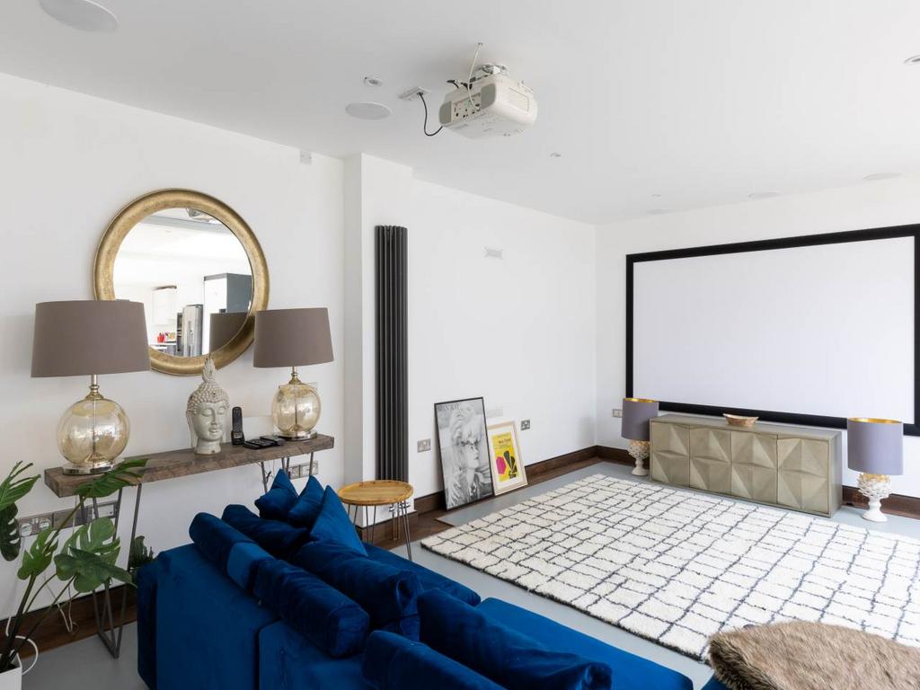Projecter Area