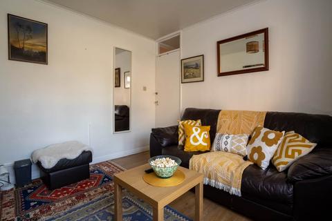 2 bedroom house to rent, Beaconsfield Road, Canterbury, Kent