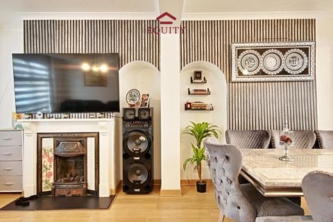 4 bedroom terraced house for sale, Armfield Road, Enfield, EN2