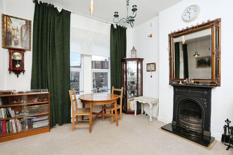 1 bedroom flat for sale, Honley Road, LONDON, London, SE6