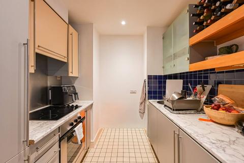 2 bedroom flat to rent, Assam Street, Aldgate, London, E1