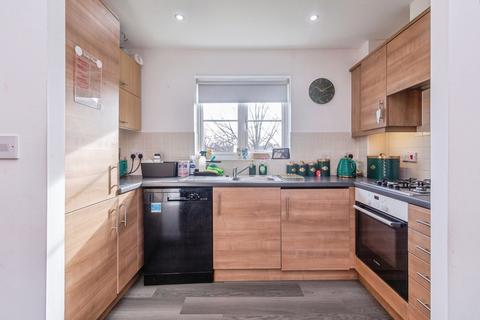 2 bedroom house for sale, Conqueror Drive, Gillingham, Kent, ME7