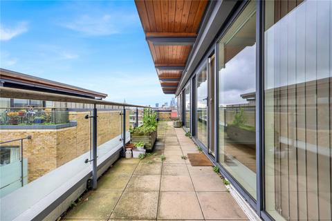 undefined, Berglen Court, E14
