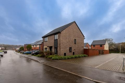 undefined, Clos Rhys Meurug, Capel Llanilltern