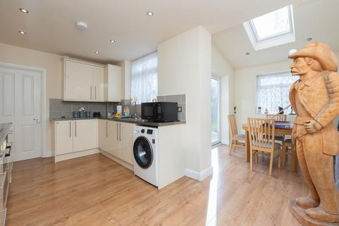 4 bedroom terraced house for sale, Wadham Drive, Bristol, BS16