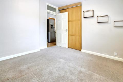1 bedroom flat to rent, Mulberry Court, Guildford