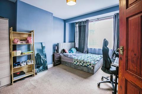 3 bedroom terraced house for sale, Beckway Road, London, SW16